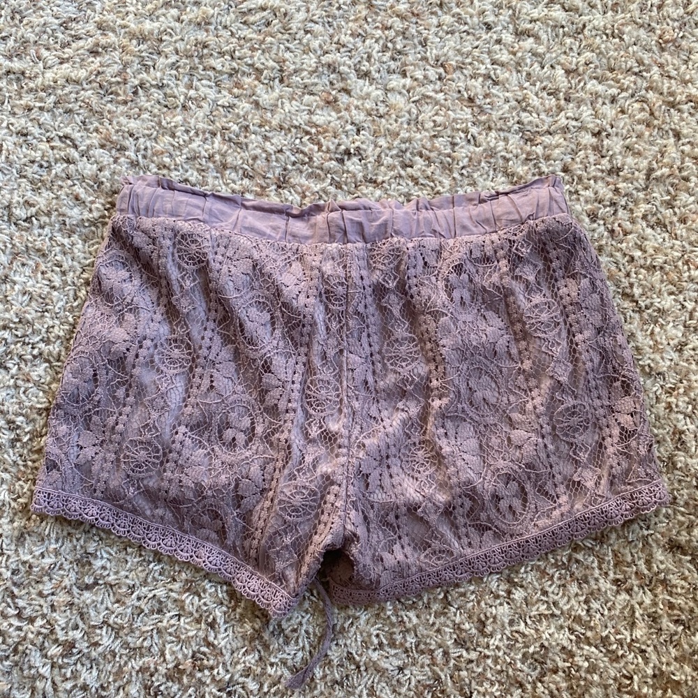 Shorts - Picture 2 of 3